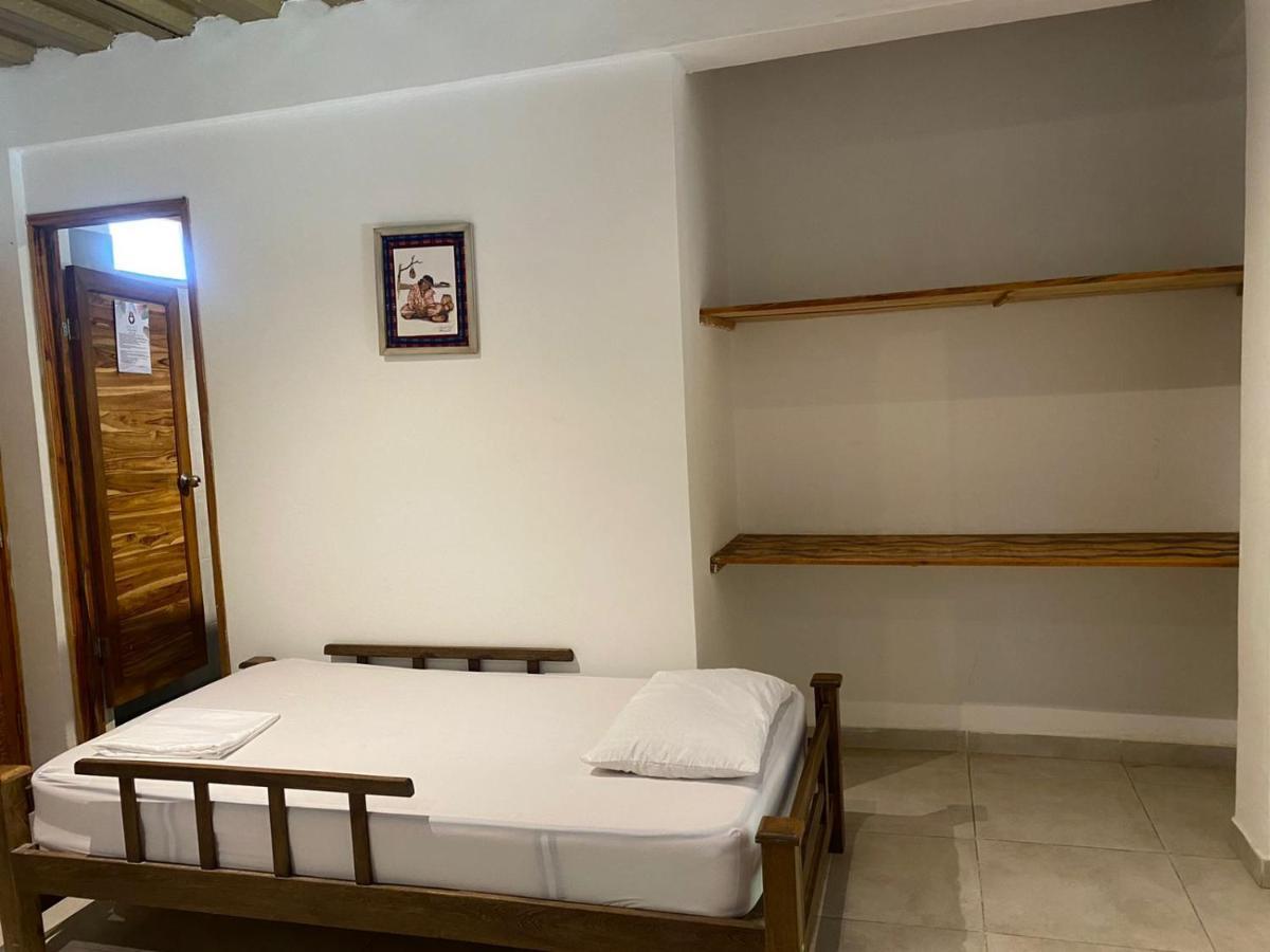 Baobao Hostel Паломіно Екстер'єр фото